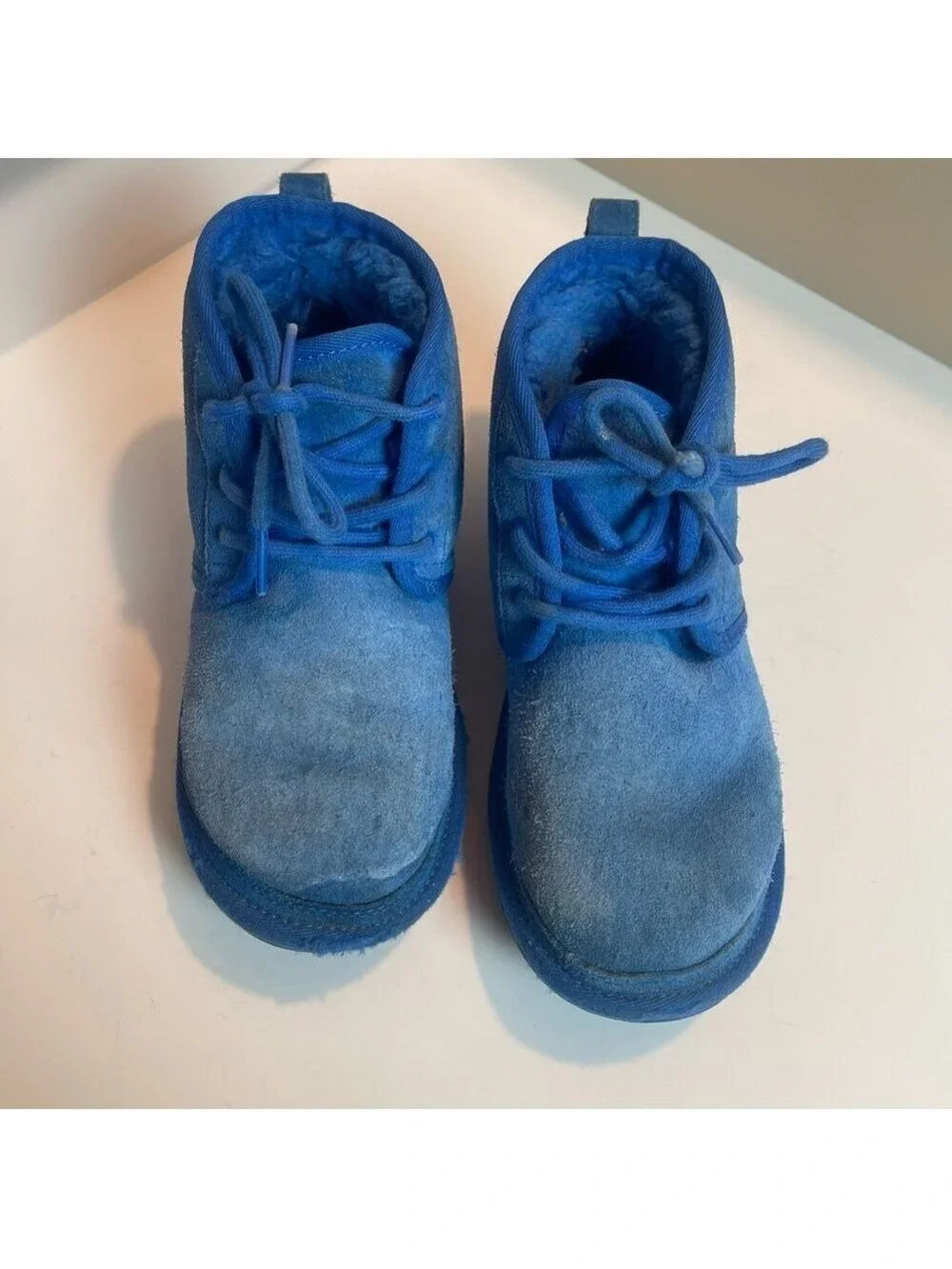 UGG Neumel boys kids blue suede fur lace up boots Sz 2